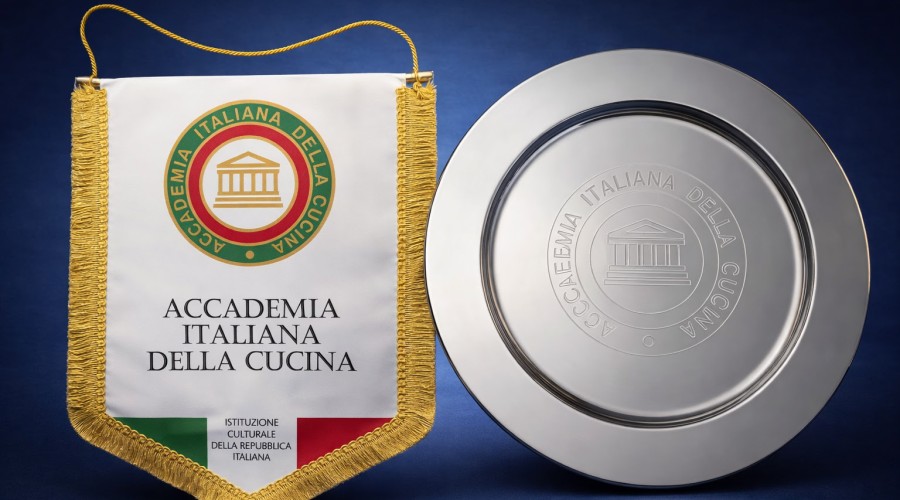 Luna Rossa recibe el &ldquo;Piatto d&rsquo;Argento&rdquo; de la Accademia Italiana della Cucina